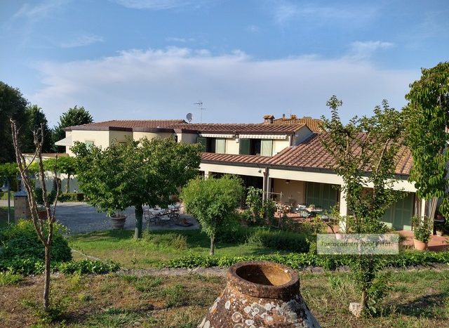 Villa vendita vicino Terricciola Toscana