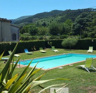 casolare vendita lucca country house for sale lucca with pool