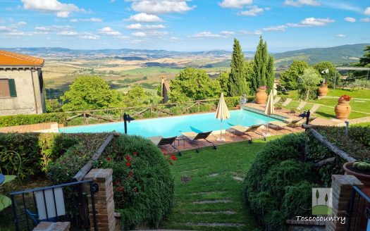 apartment with pool for sale tuscany chianni